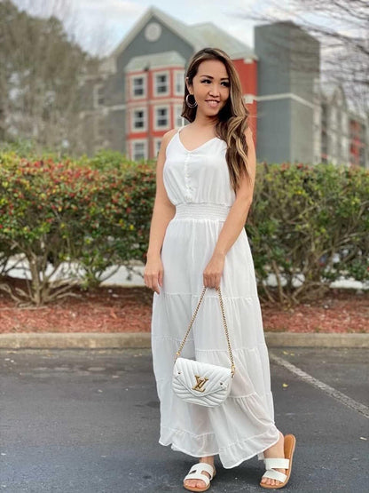 2025 Beach Bouncer: The Maxi Dress That Says "I’m Too Hot for Pants!"